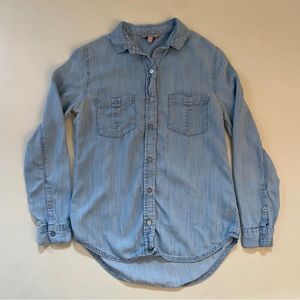Banana Republic Shirt Womens Extra Small Blue Chambray Button Up Casual Comfort